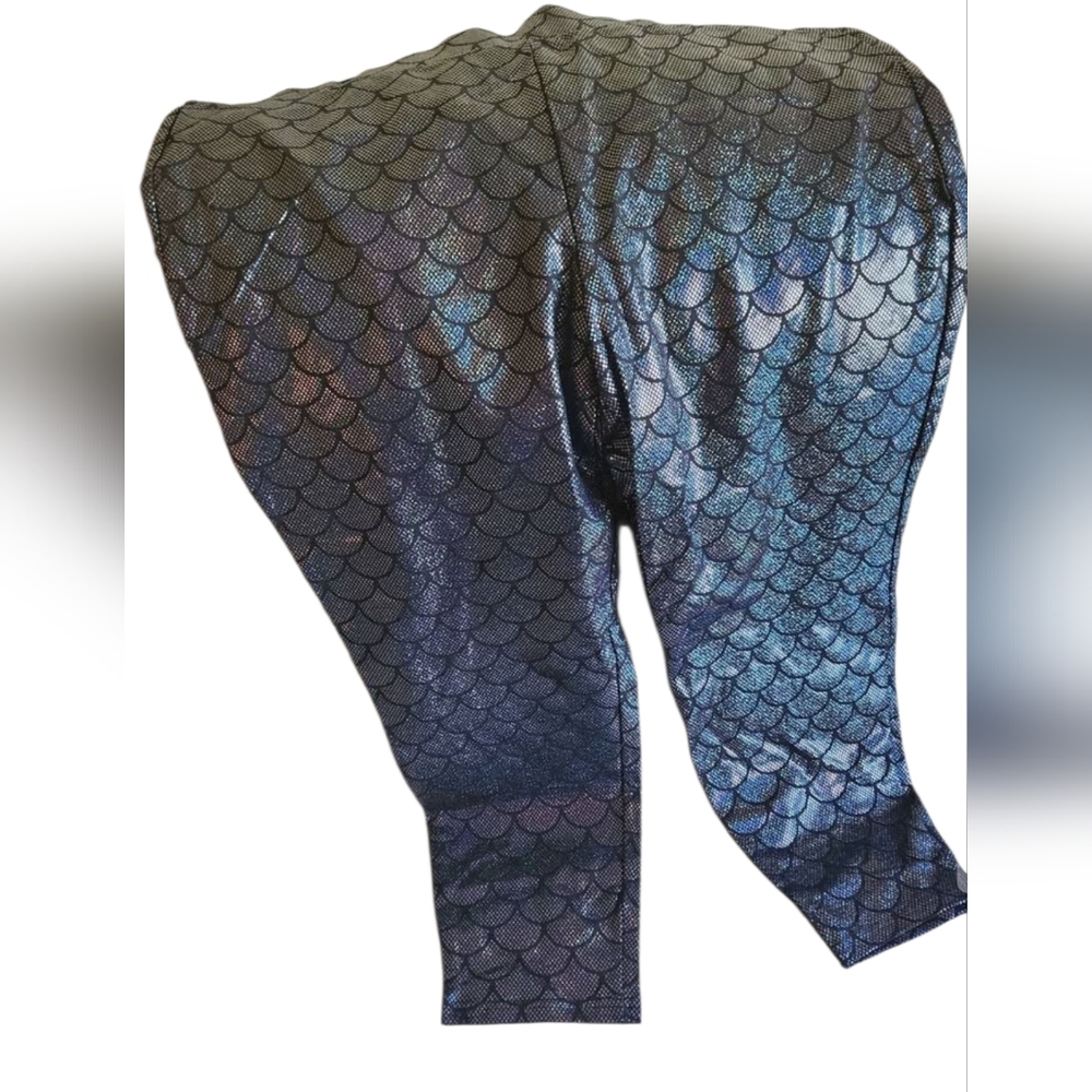 Torrid Blue and Black Mermaid Scale Leggings